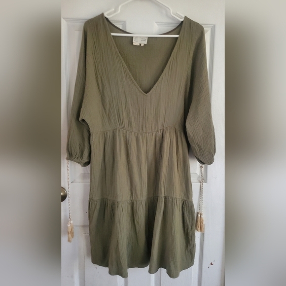 saturday sunday Dresses & Skirts - Anthropology Saturday Sunday Vneck Olive Green Womans Dress, Size Medium